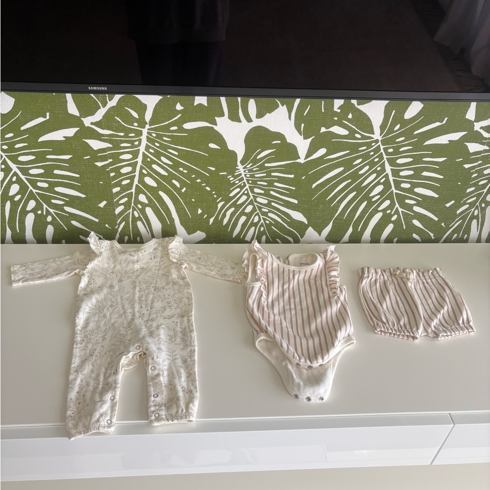 Baby butterfly, snail & mushroom Outfit Set with Lace and Stripes🐌🦋